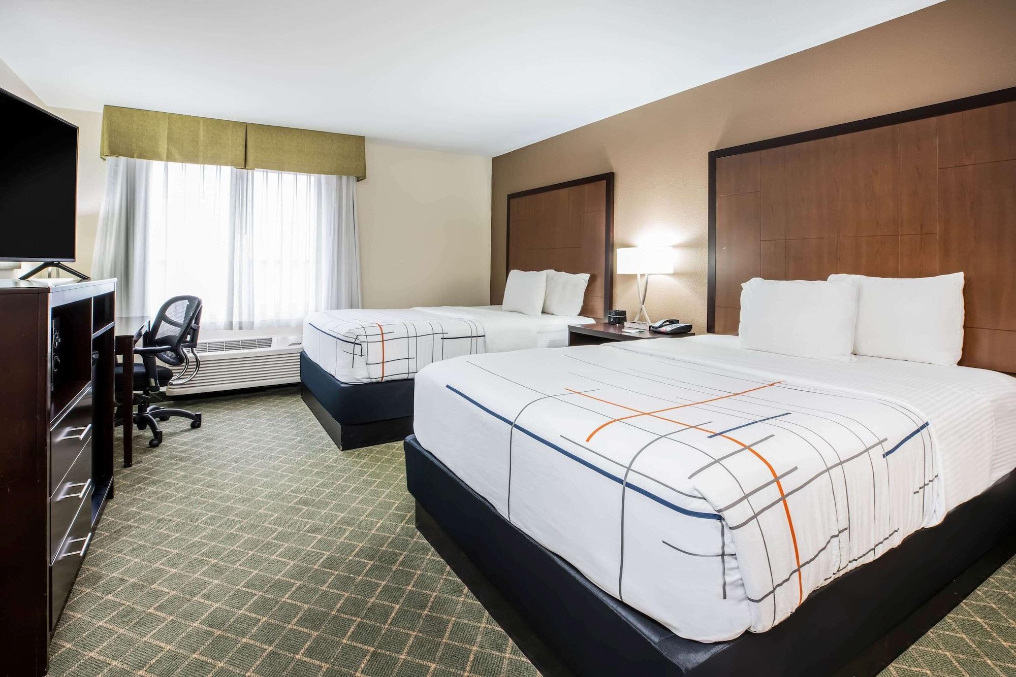 La Quinta By Wyndham Portland Airport Hotel Екстериор снимка