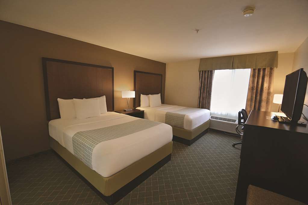 La Quinta By Wyndham Portland Airport Hotel Стая снимка